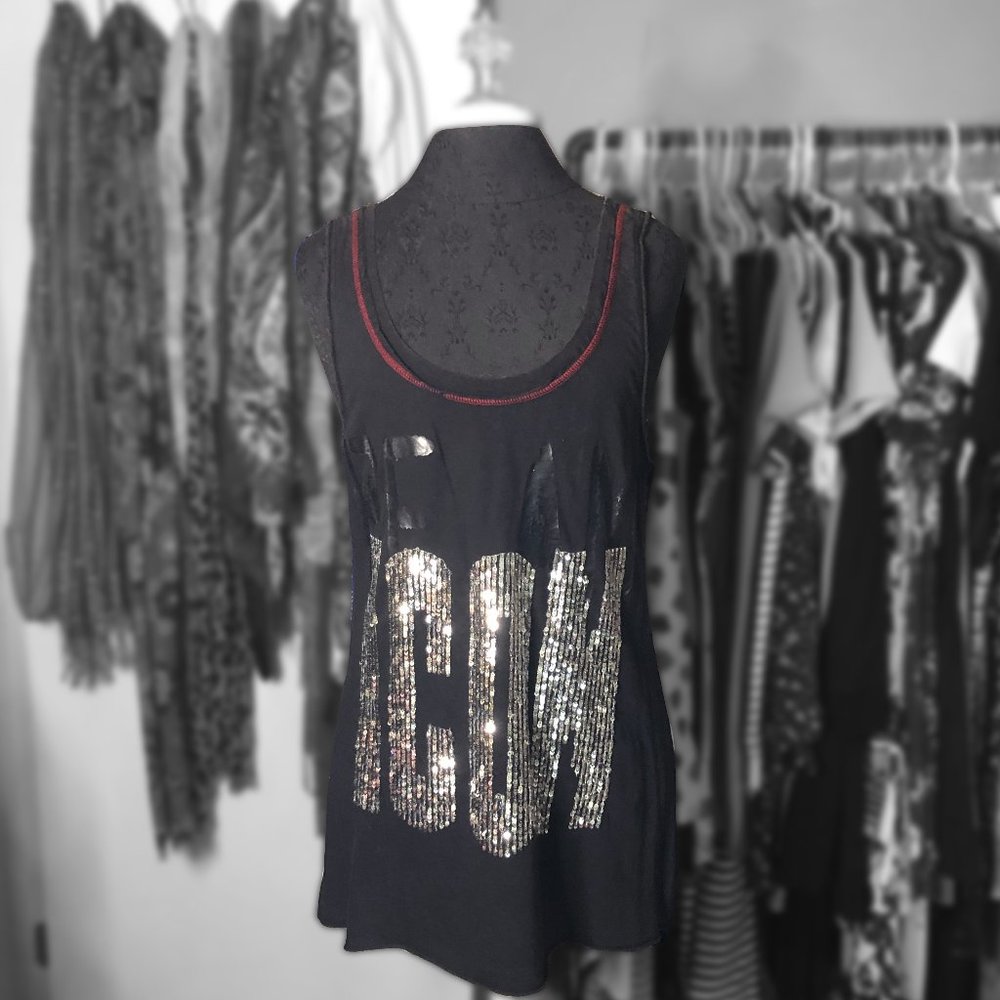 Be An Icon Black Graphic Tank